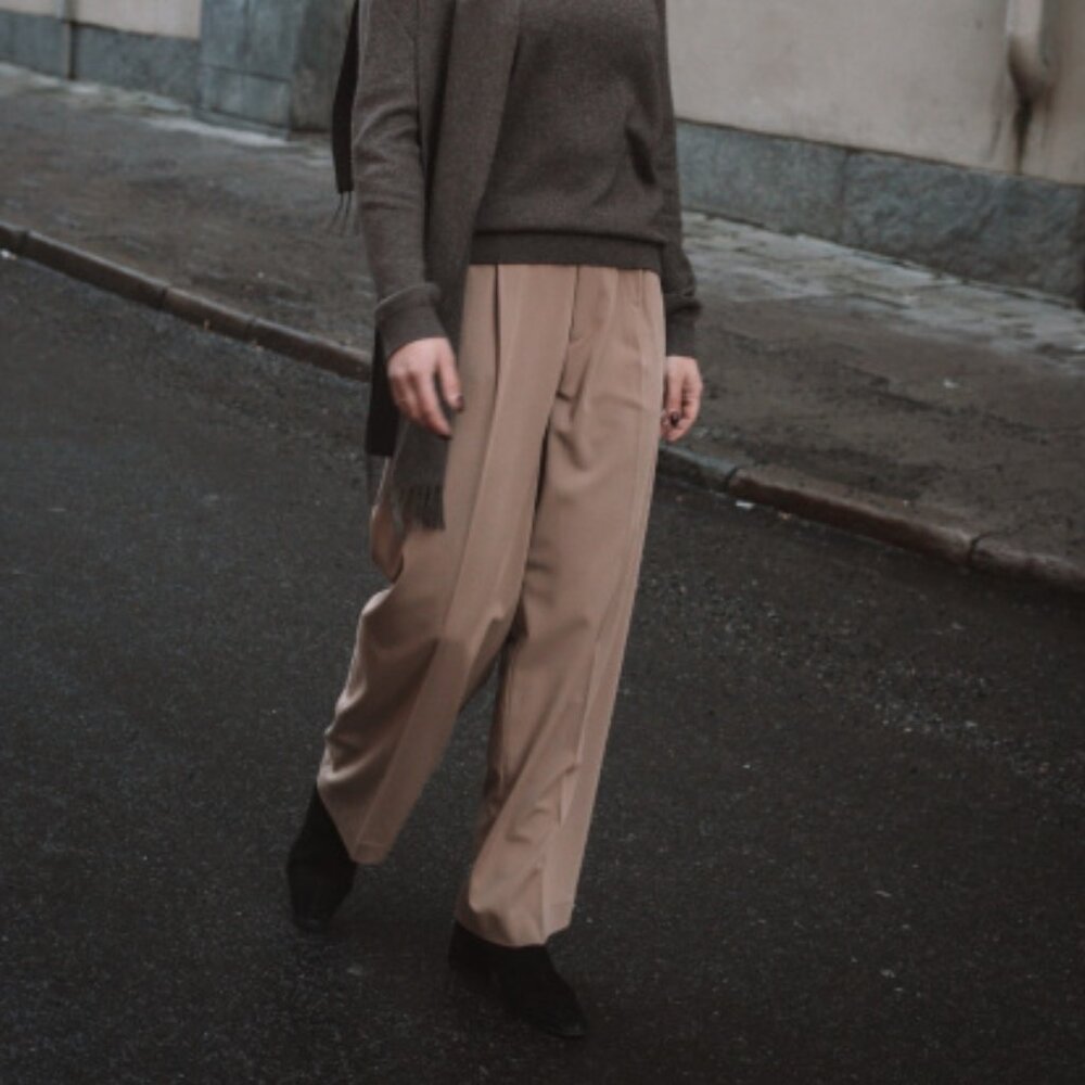 Uniqlo - NWT Pleated Wide Pants - Sz. S